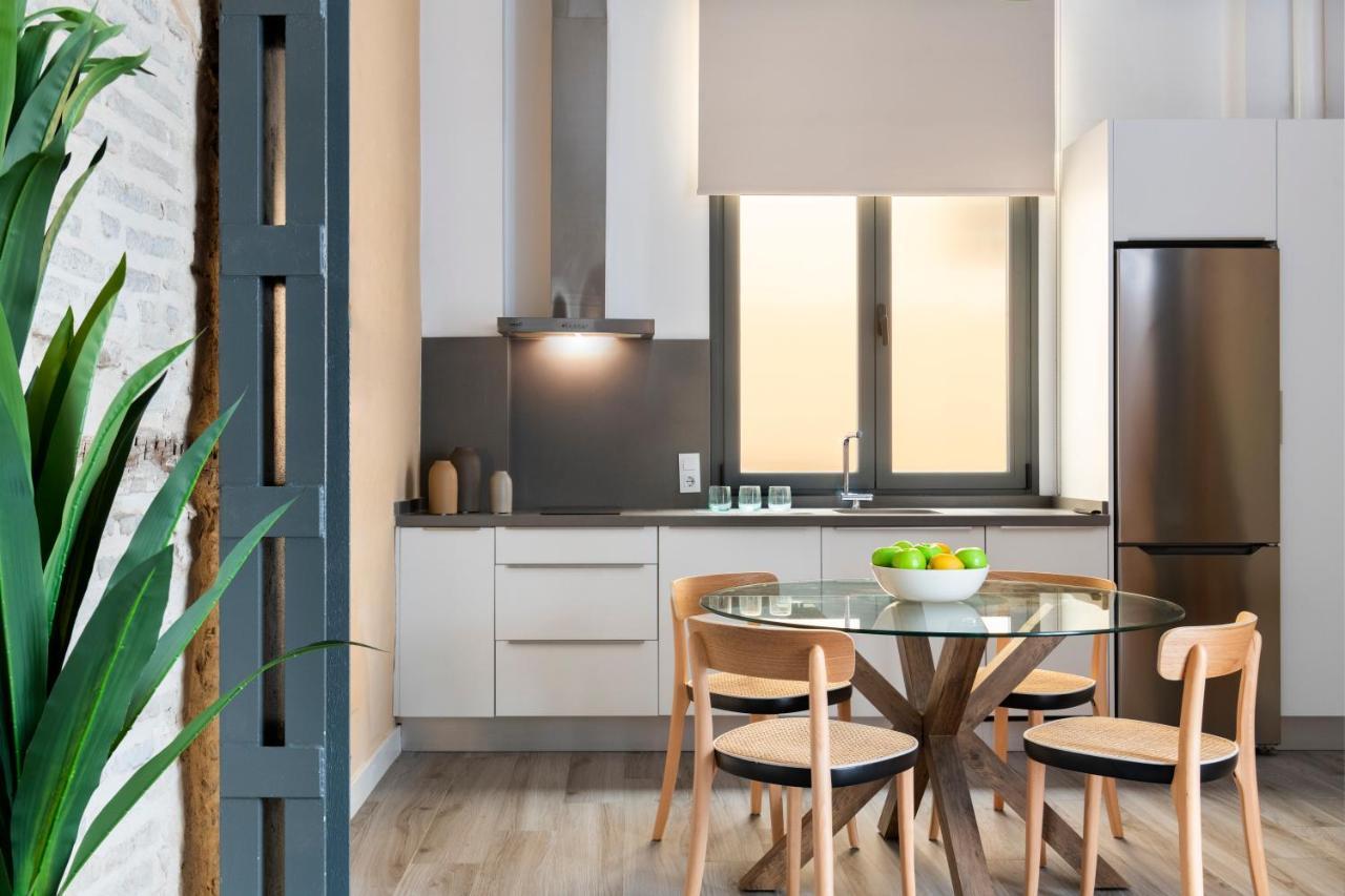 Suites Maestranza - Herreria By Magno Apartments Seville Luaran gambar